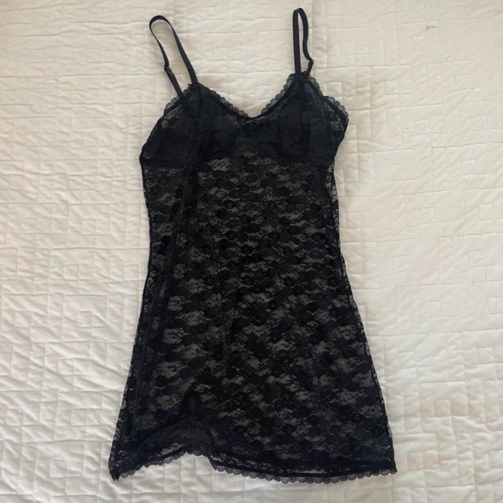 Forever 21 Black Lace Slip Sleepwear